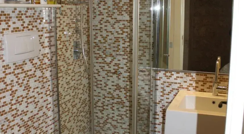 Stone & Design