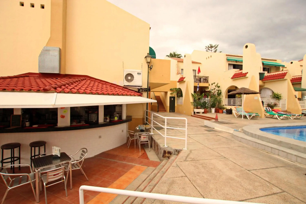 HeatedPool 4 bedrm 200m of Best Beach Tenerife WiFi