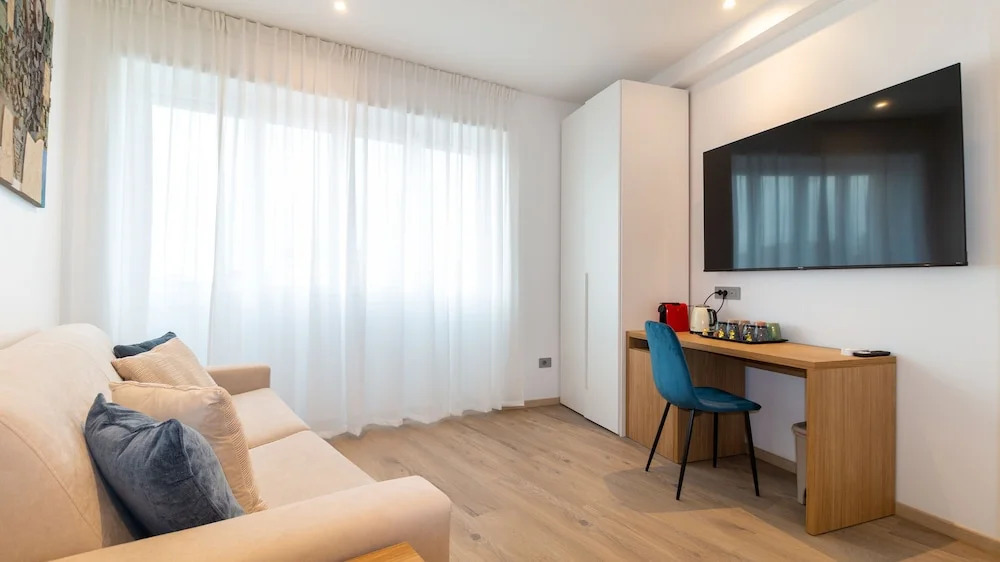Galleria Roma Art Guesthouse