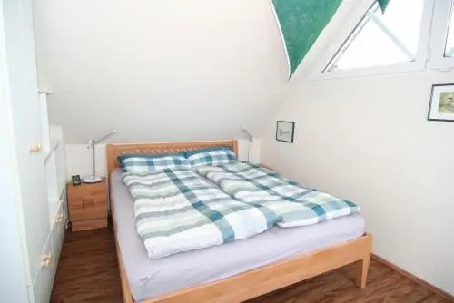 Ferienwohnung "Windflüchter", Gartenweg 5