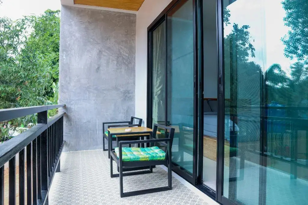 OYO 744 @Home Kamala Hills