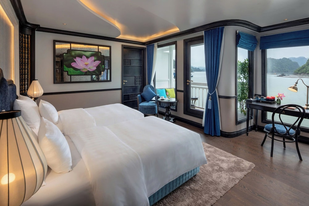 Halong Deluxe 1 Cruise