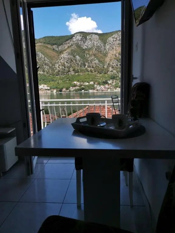 Apartments Coso Zlatne njive bb