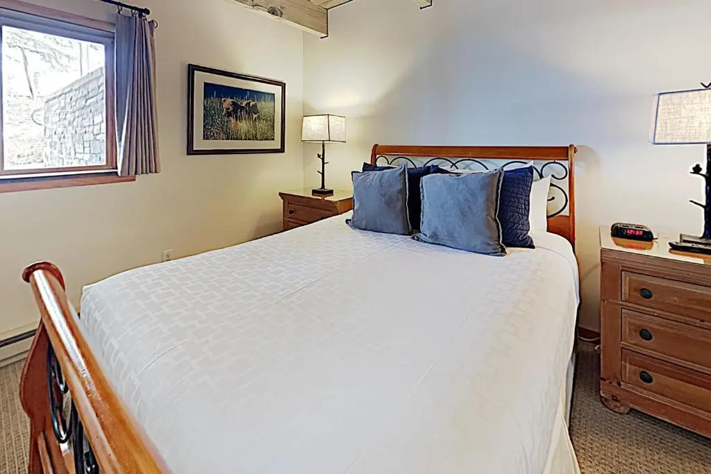 Timberline Condominiums 3 Bedroom Deluxe Unit C1A