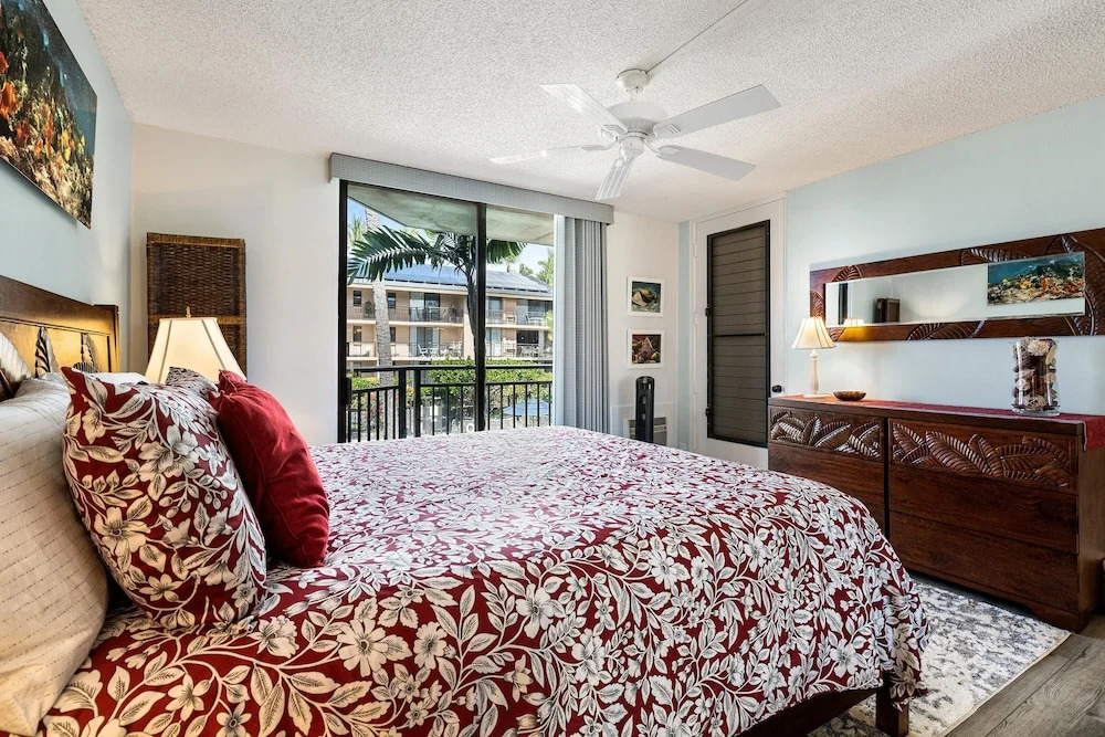 Kona Makai 1-204 Oceanview! AC! Remodeled! 2bd/2ba