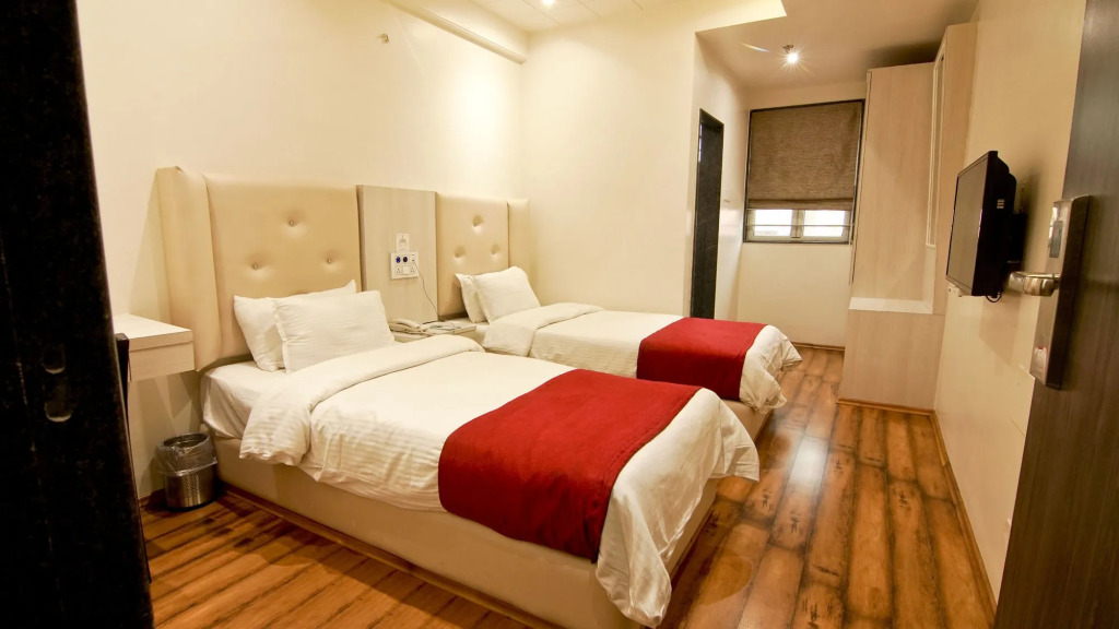 Hotel Amrta
