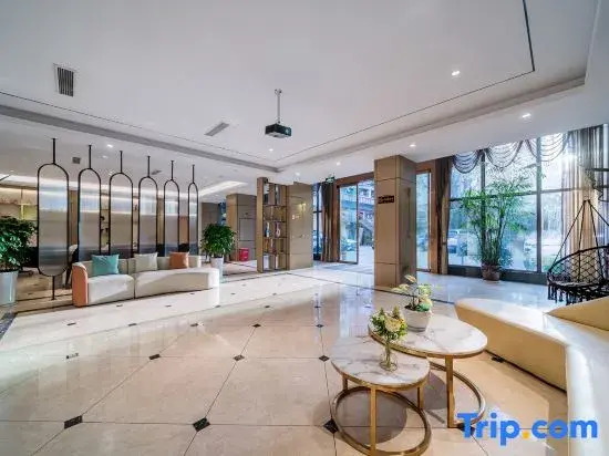 Zhuoding Xisheng Hotel (Chongqing Jiangbei Airport Yubei Square Subway Station)