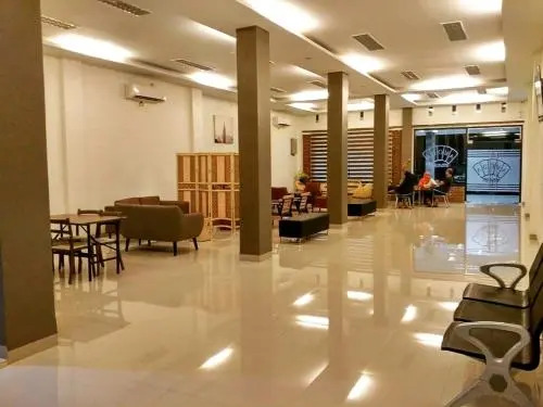 Amoda Hotel & Cafe
