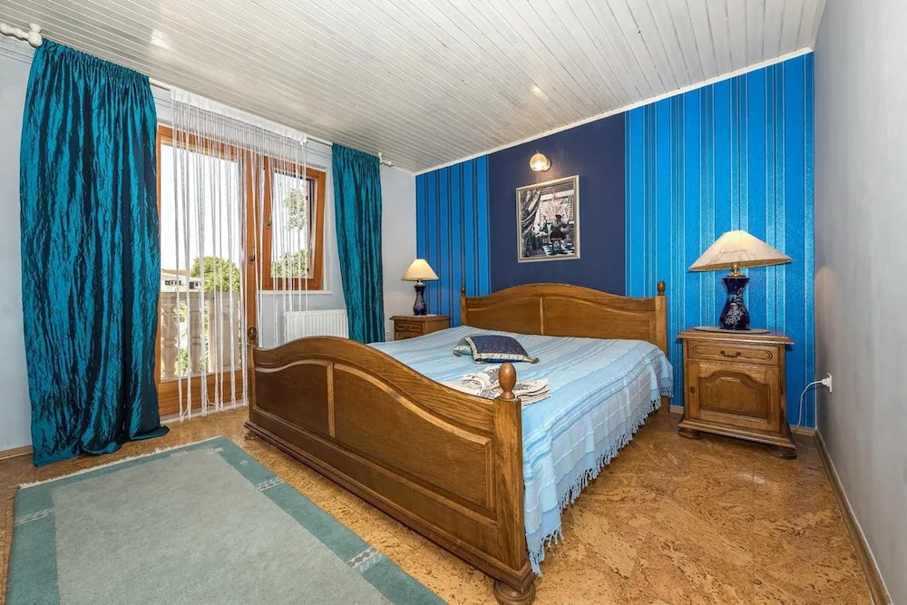 Luxury Villa in Rogoznica with Pool