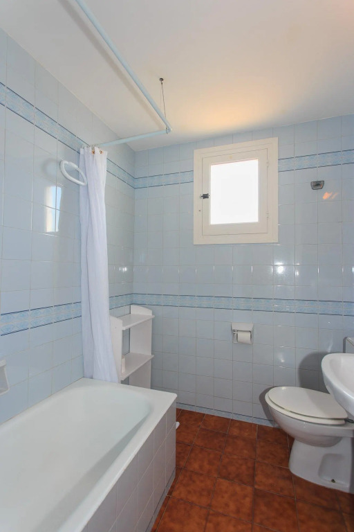 Voramar Waterfront: Walk to Beach, Sea Views, A/C, WiFi, Car Not Required                            - 2200