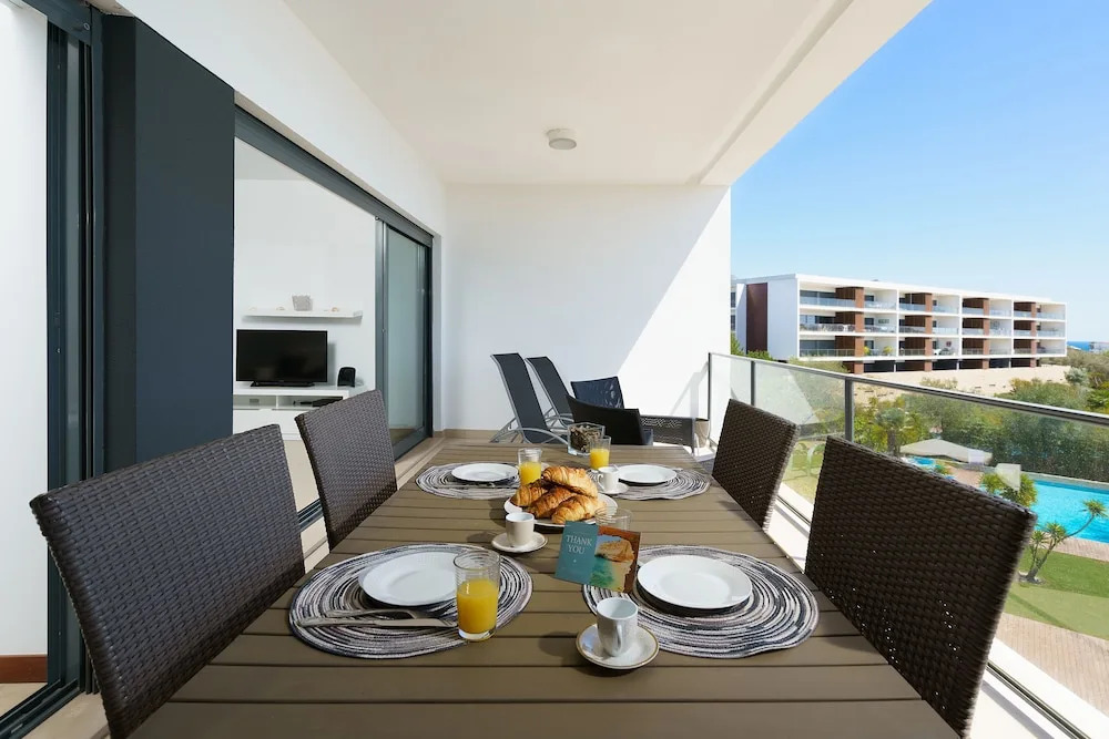 The Sunshine Apartment - Marina Village