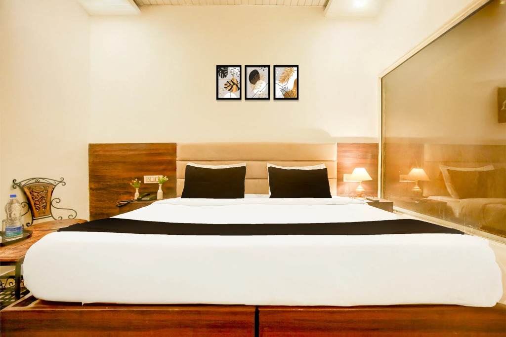 OYO 9159 Hotel Royal Woodslark