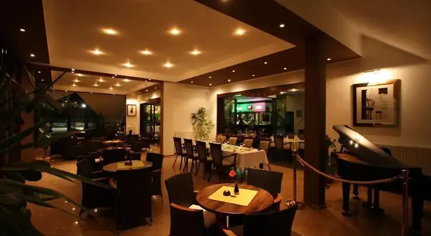 Hotel Trawa