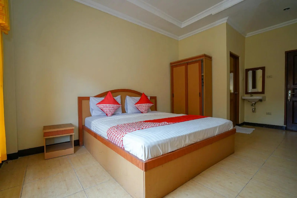 OYO 1273 Hotel Belvena