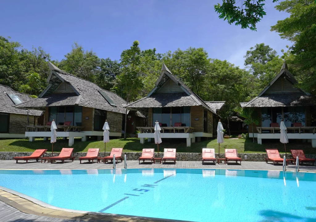 Sunset Park Resort and Spa By SWR