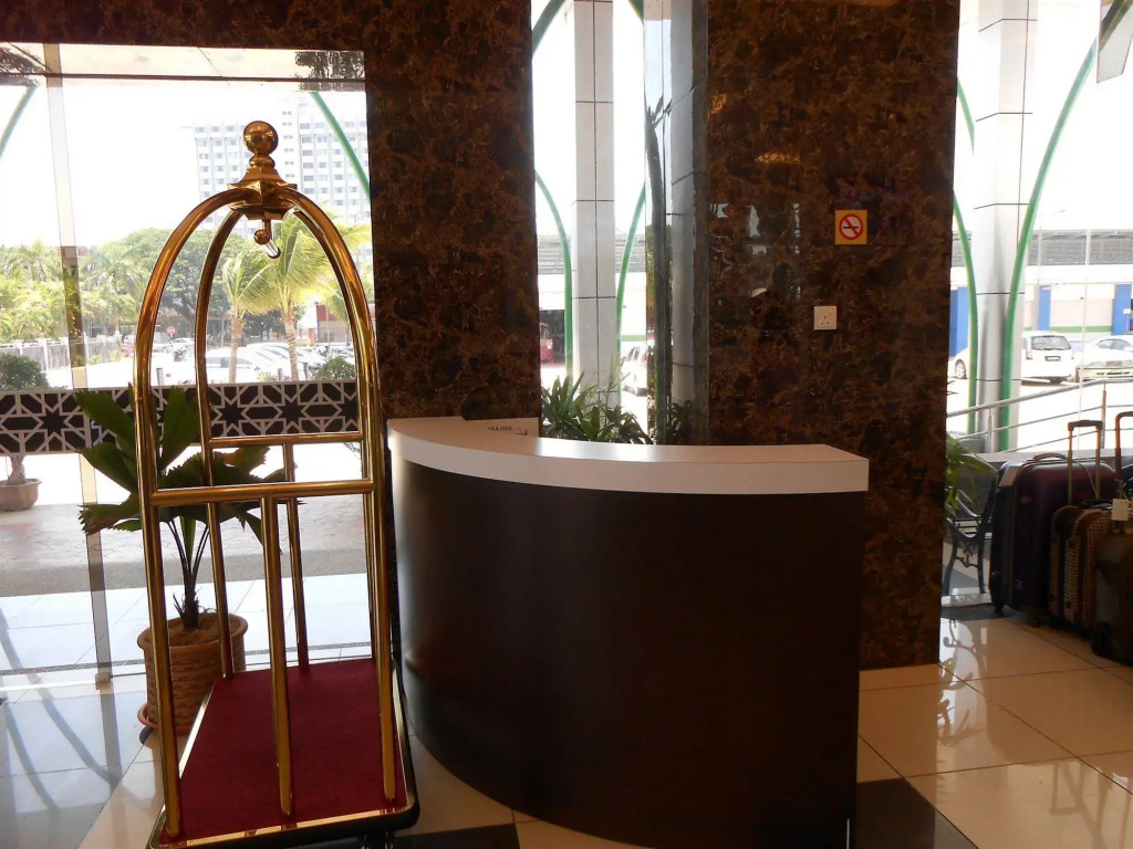 HIG Hotel & Convention