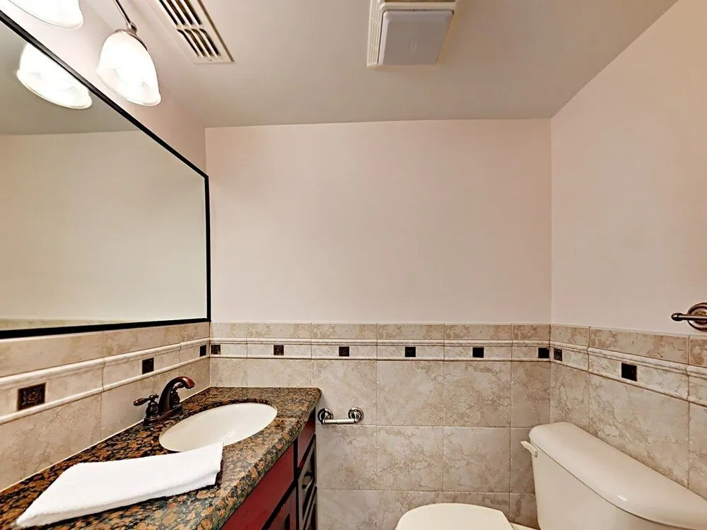 125 E Verna Jean - 4 Br Townhouse