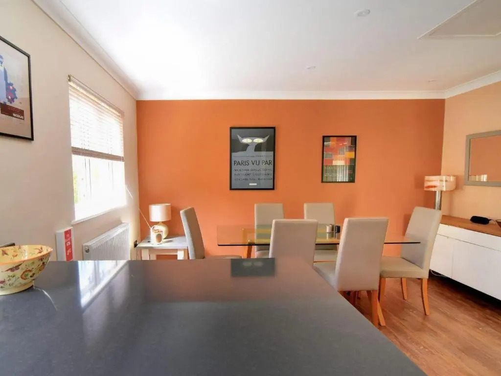 7 Coram Court