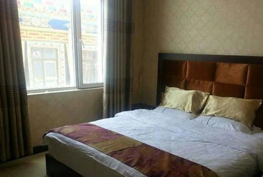 Yufu Business Hotel