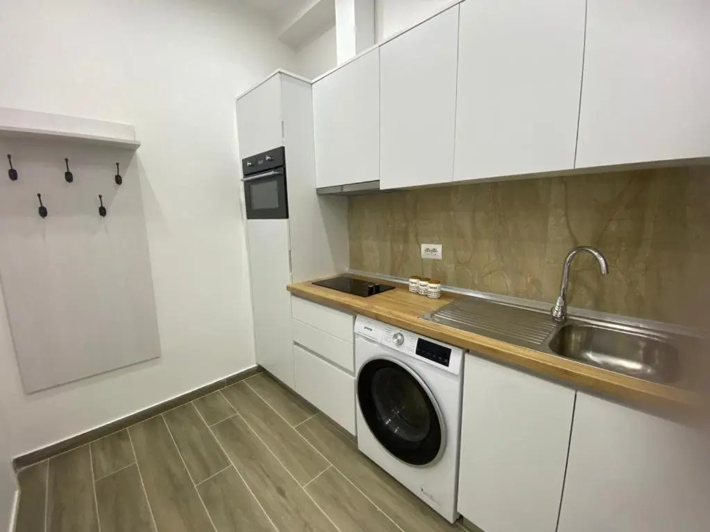 Apartament me qera ditore