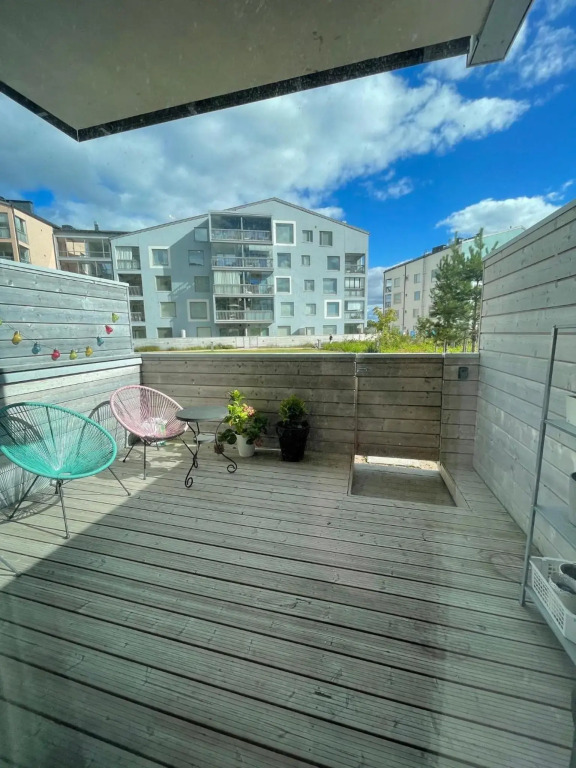 The Seaside Apartment