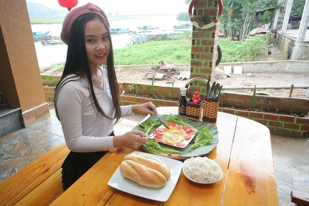 Phong Nha Riverlife Homestay - Hostel