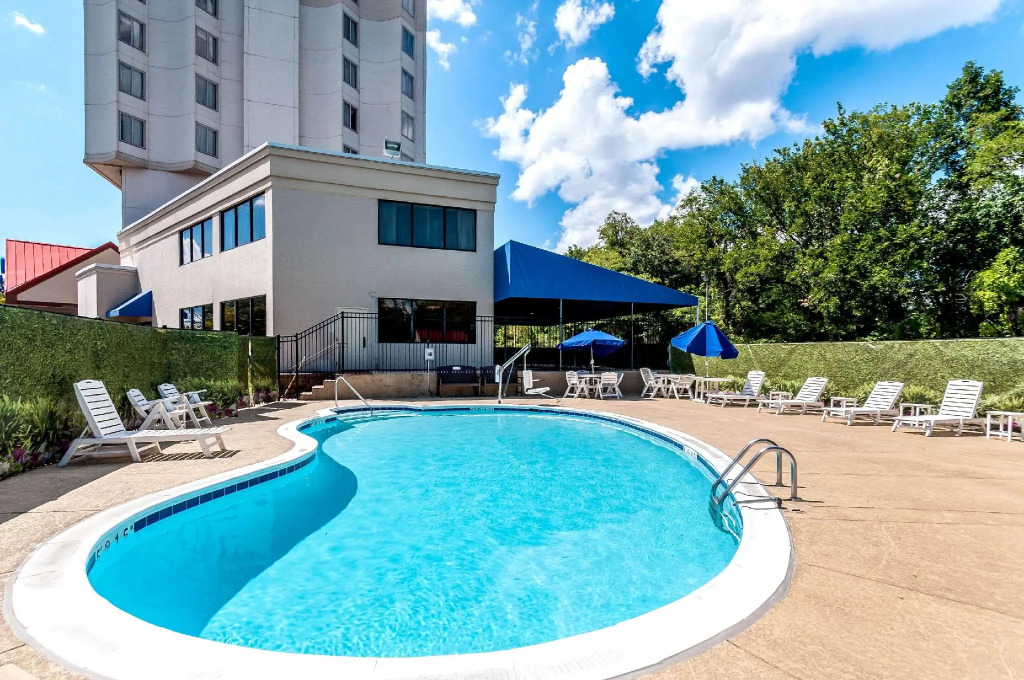 Comfort Inn & Suites Alexandria West