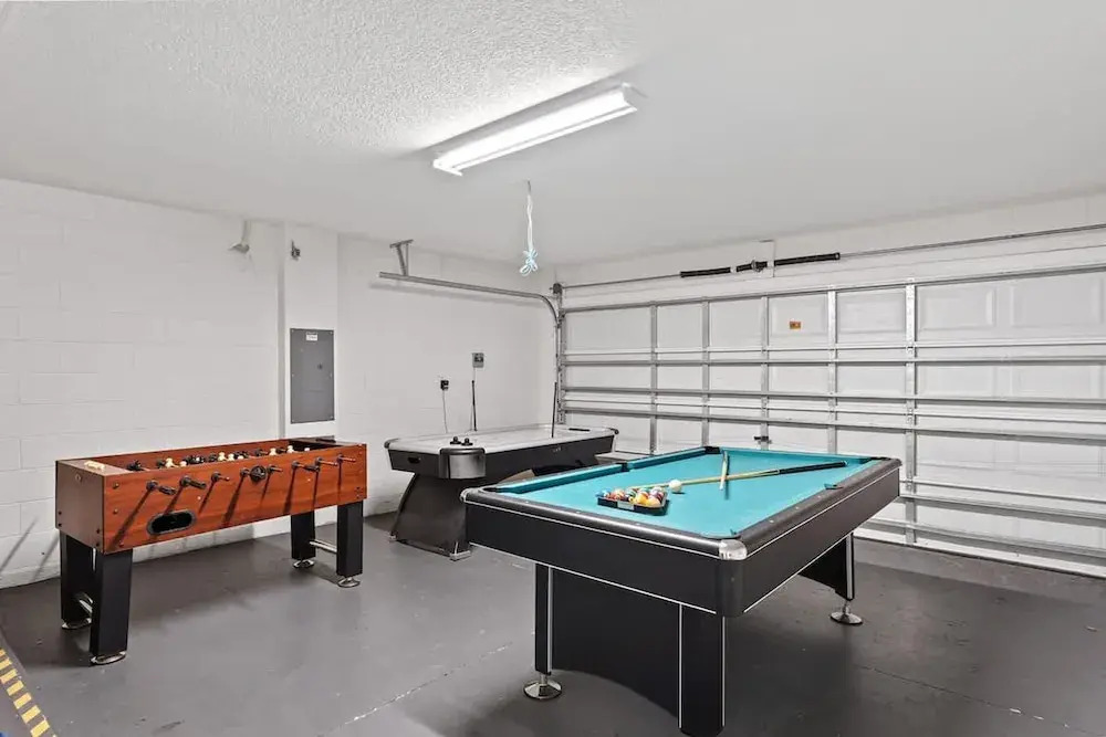 Game Room Plus Private Pool 4BR Disney Area