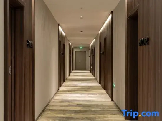 Yunshangju Hotel (Shenyang Taoxian Airport Branch)