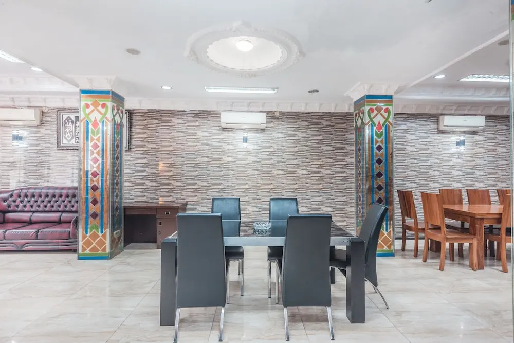 Fallinda Hotel by OYO Rooms