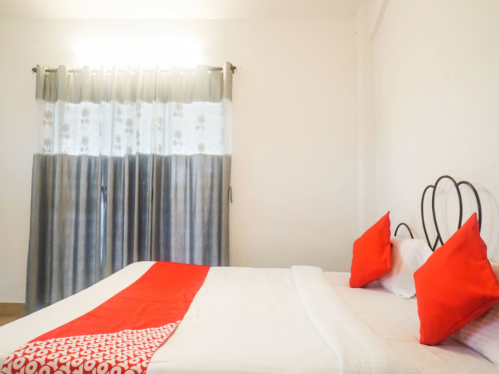 OYO 15010 Heaven Homes