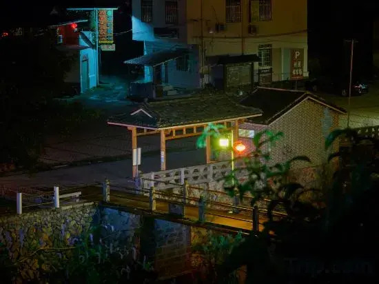 Firefly Inn