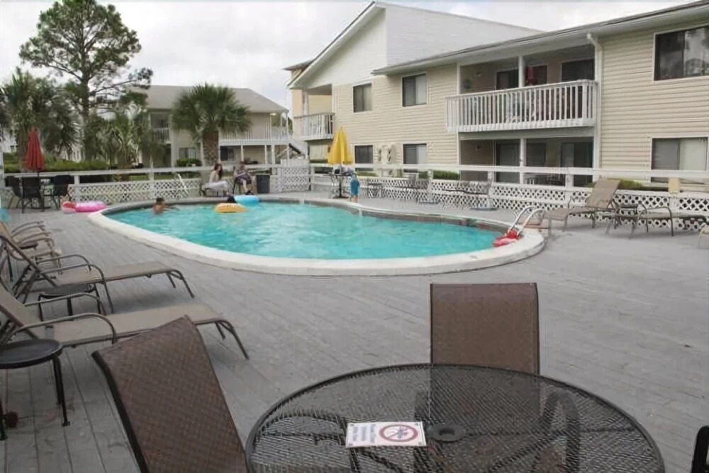 Wolf Bay Villas