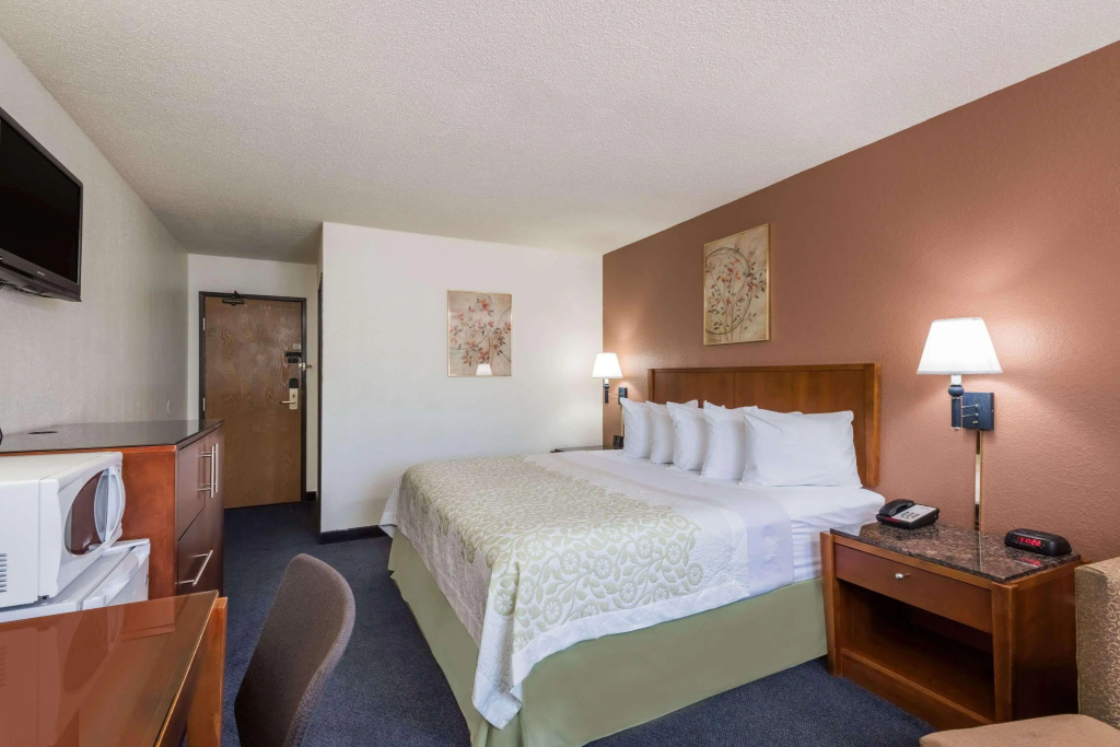 Days Inn Greenfield