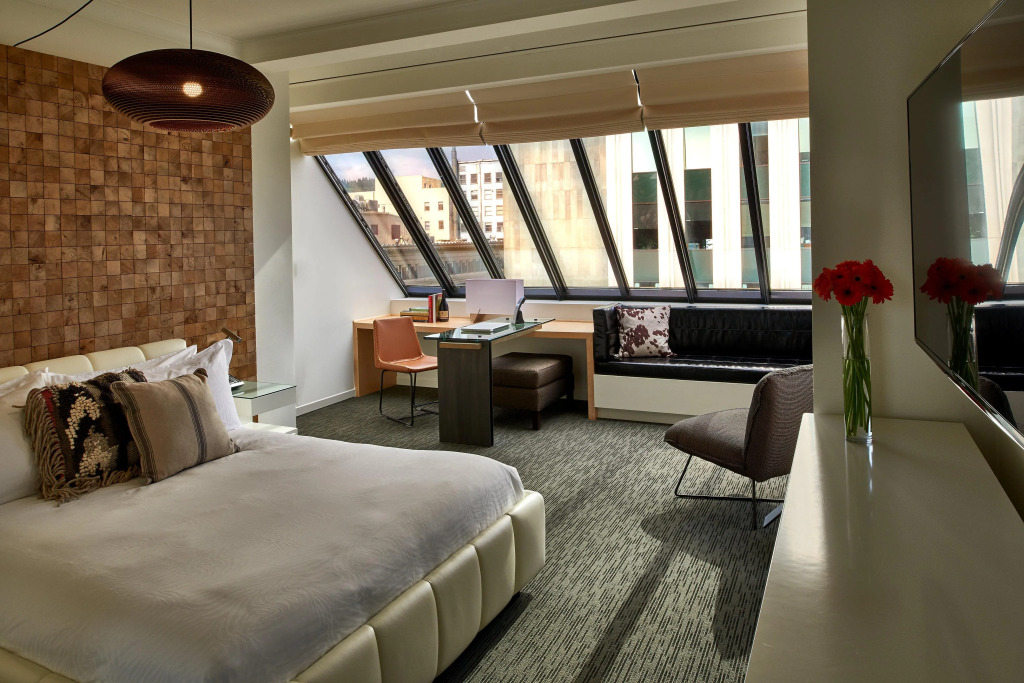 Kimpton Hotel Vintage Portland by IHG
