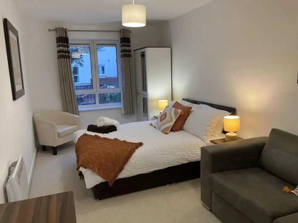 Delta One 2 Bedroom Flat