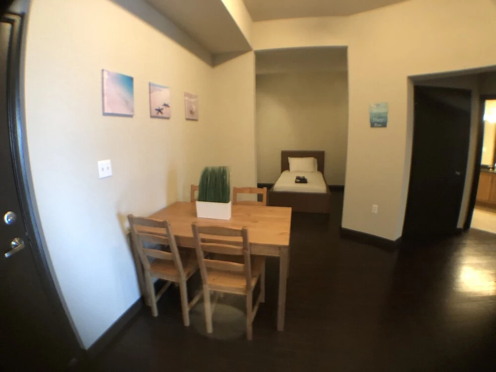 Private Condos by Ideal Experience