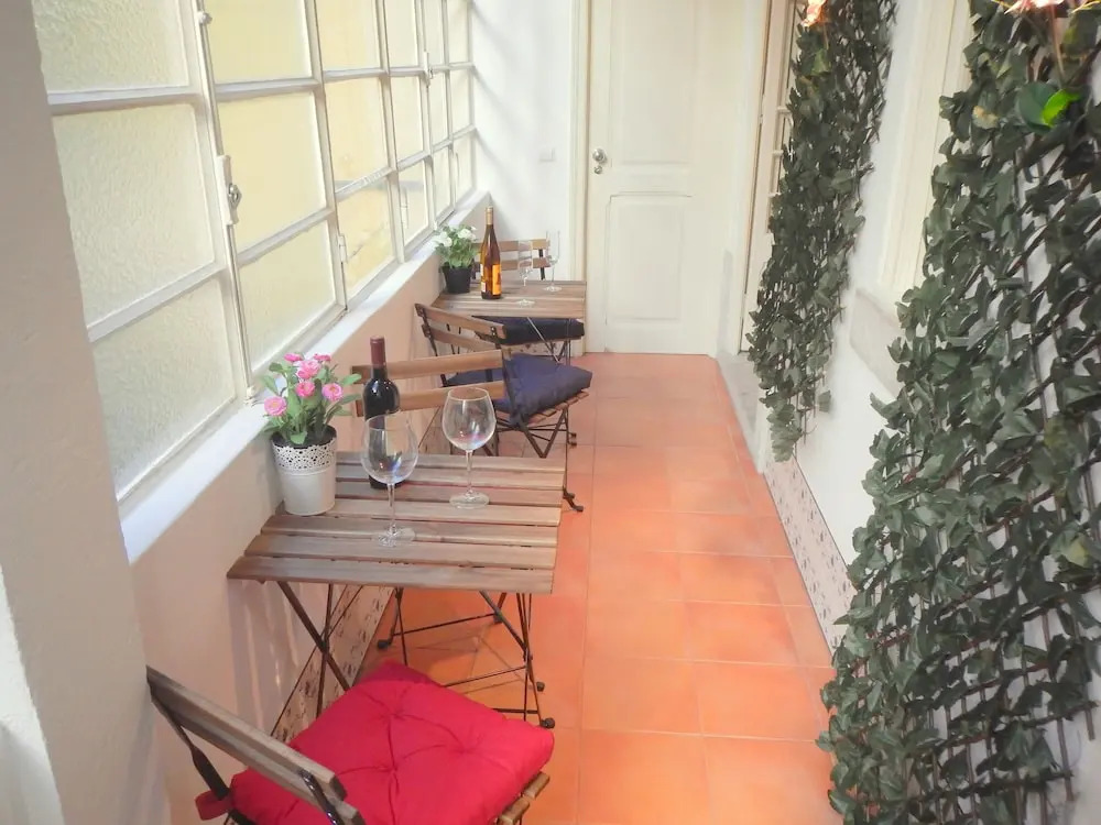 Estrela Charming Rooms 2 by HOST-POINT