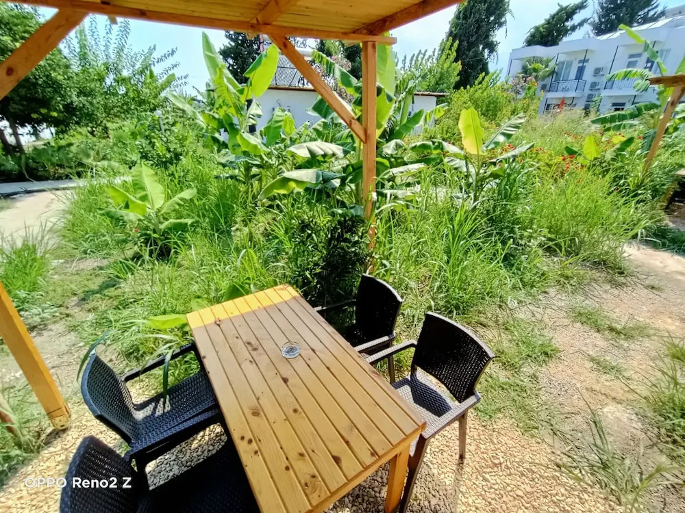 Kiris Garden Hotel