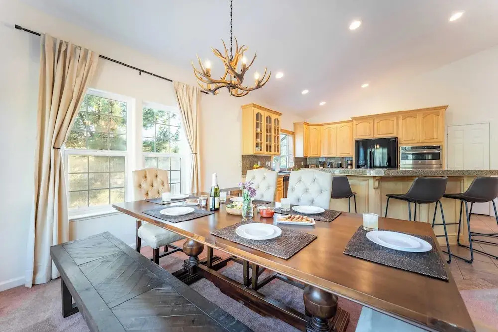 Blitzen by Avantstay Pet-friendly Tahoe Retreat, Near Heavenly Ski Resort