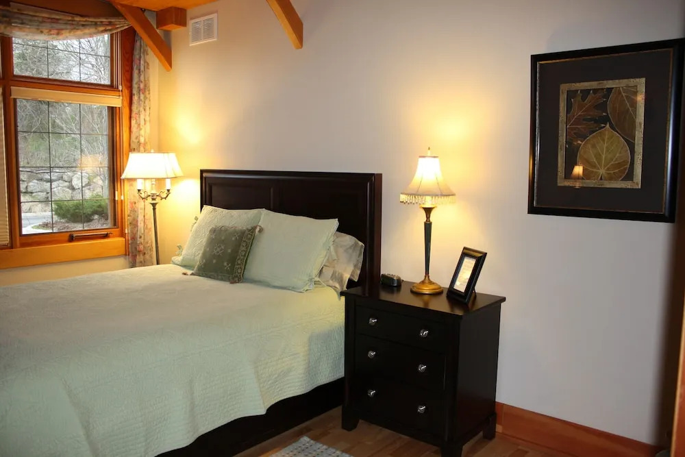 Sacred Clay Inn
