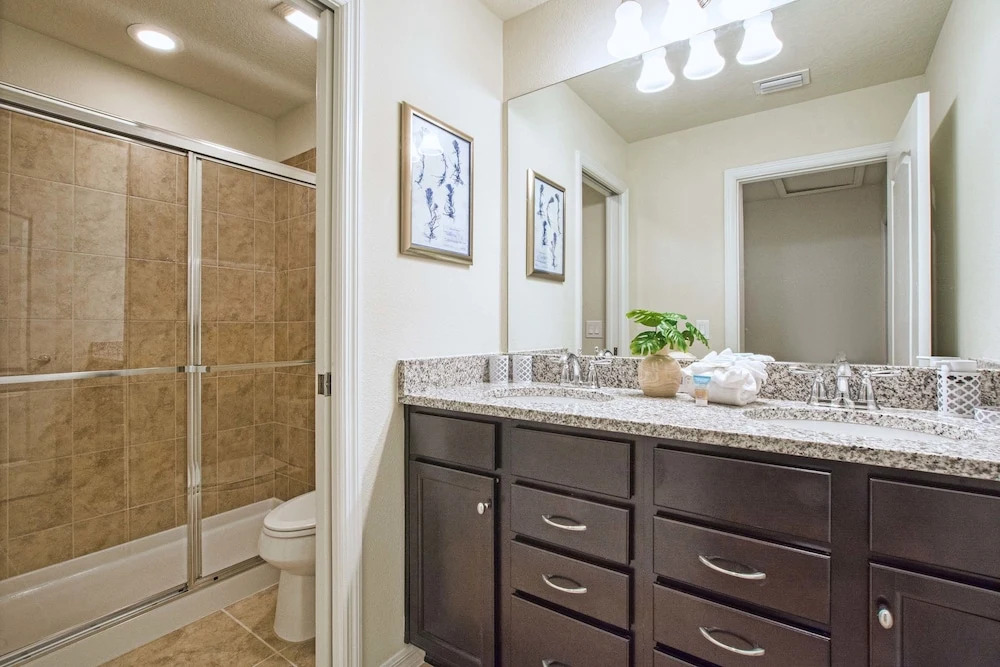Windsor at Westside-6 Bedrooms House w/pool-3720WW