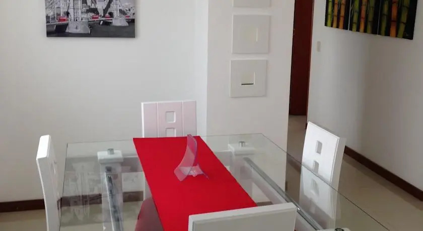 Apartamento cerca al parque Lleras