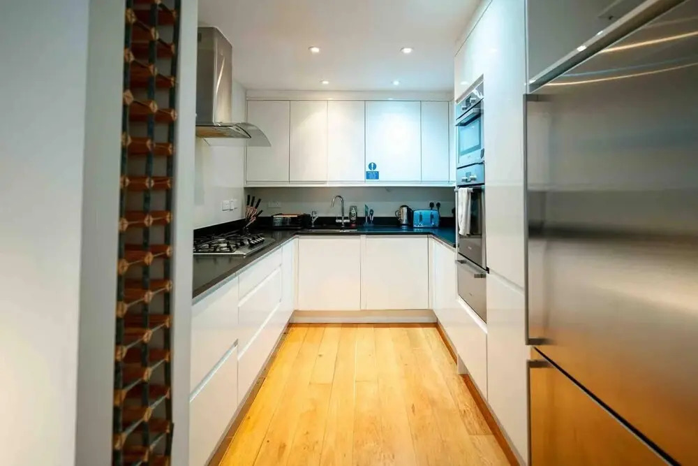 Spacious & Modern 3brs House in Central London