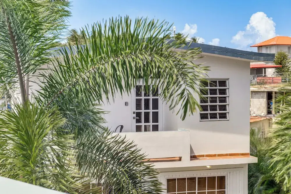 Walk to Beach! Vieques Casita w/ Pool Access