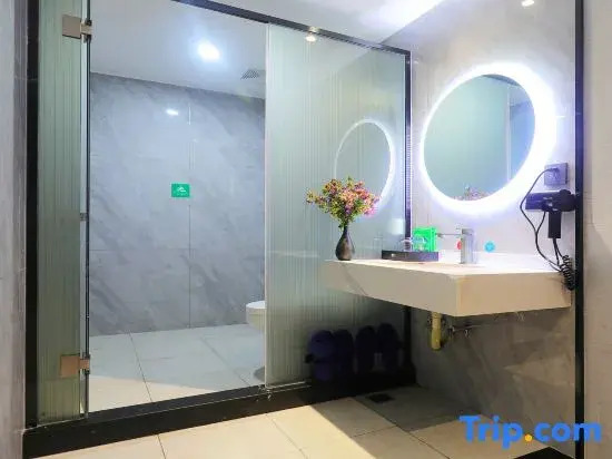 Delicacy and Warm·Gardenia Blossom Hotel (Zhongshang Jianghu MALL Hongcheng Shanggang)