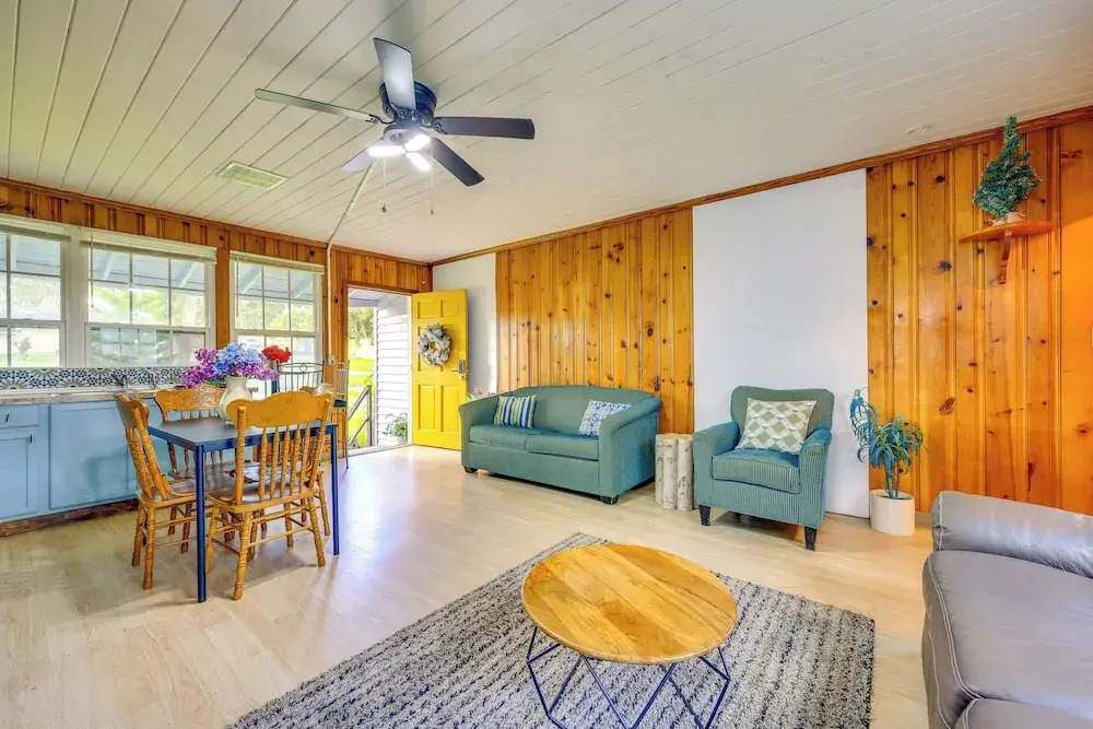 5 Mi to Dtwn! Peaceful Retreat in Jacksonville