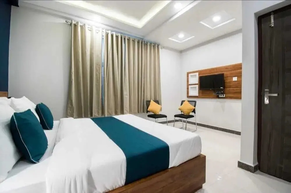 Kashvi Rooms