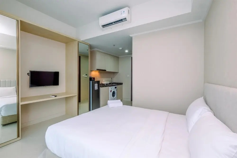 Fancy And Nice Studio At Green Sedayu Apartment