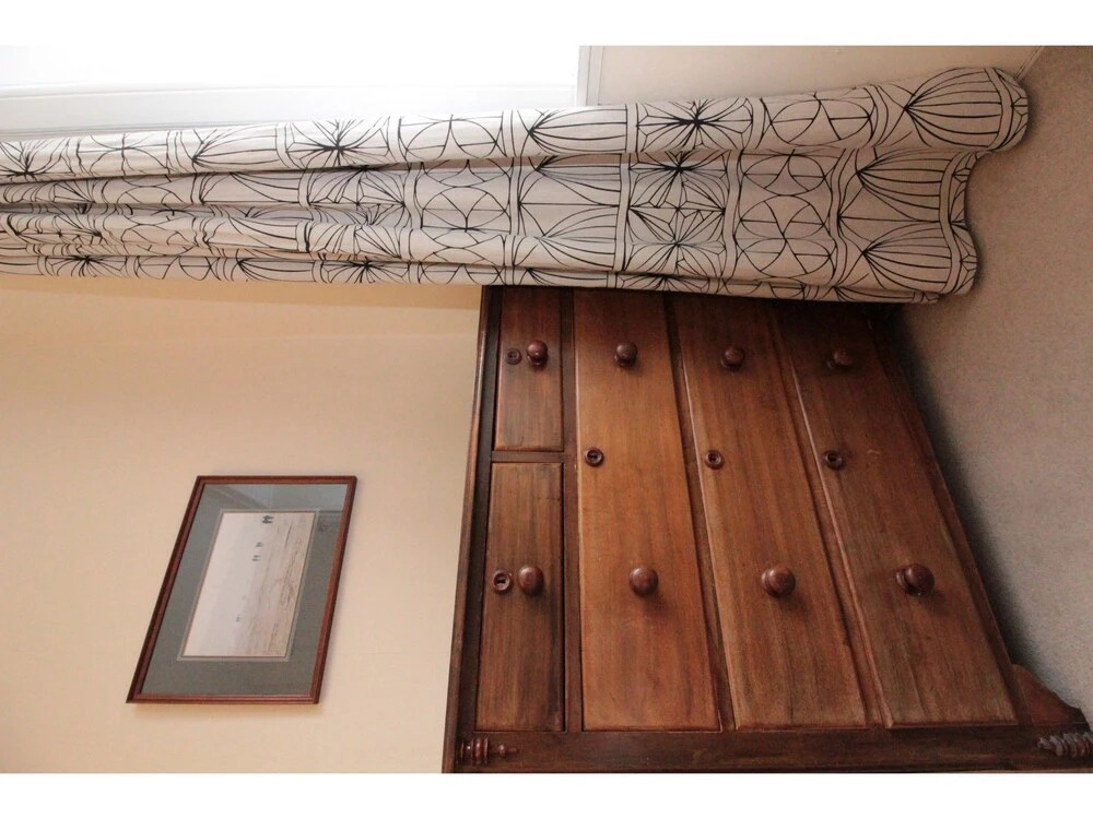 Bright, Spacious Flat For 2 in Edinburgh